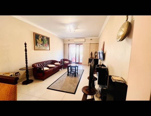 3 BEDROOM TOWNHOUSE FOR SALE IN RESERVOIR HILLS